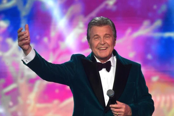 Изображение к статье: Лев Лещенко почувствовал себя Настей Волочковой