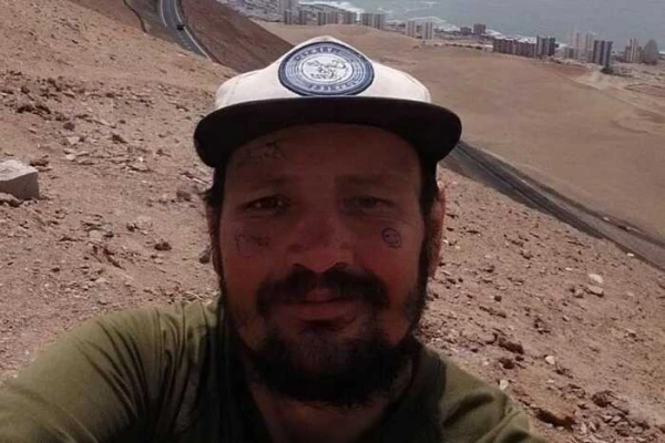 Изображение к статье: Заядлый путешественник оказался в сложной ситуации.