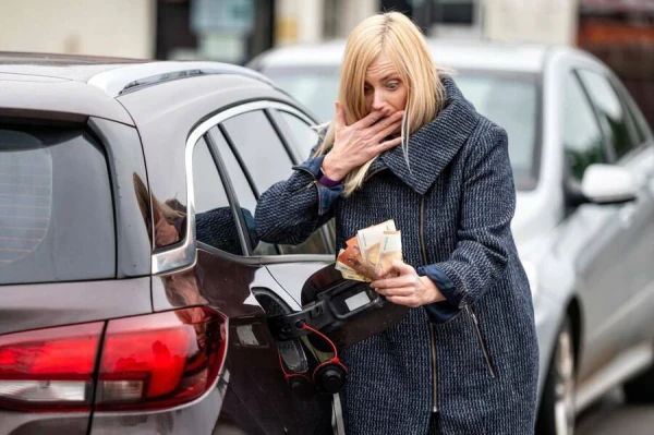 Изображение к статье: Началось?! - В ЕС вводят новые ограничения на использование наличных