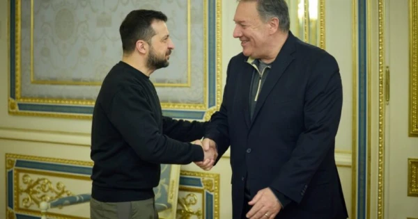 Изображение к статье: Майк Помпео собрался заработать на ударных ракетах ВСУ