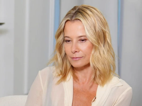 Изображение к статье: Знаменитой артистке приходится носить боль в себе.