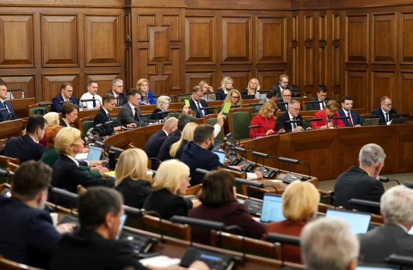 Изображение к статье: Облигации на миллиард, кандидат в генпрокуроры и пассажирские перевозки в Россию