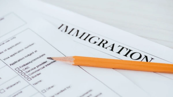 Изображение к статье: Чужие здесь не ходят? Латвийский Закон об иммиграции основательно подправили