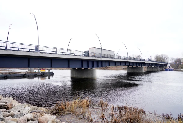 Изображение к статье: Мост, который с краю: открытию новой переправы в Латвии предшествовала череда скандалов