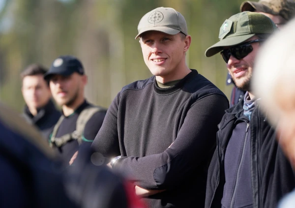 Изображение к статье: «В страну проникают иммигранты!» - латышские националисты переключились на афганцев и африканцев