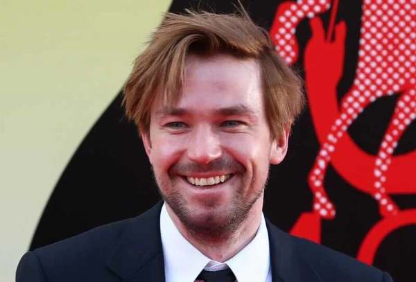 Изображение к статье: Александр Петров и Марина Александрова получили награды «Актер года» на премии «Кинорепортер»