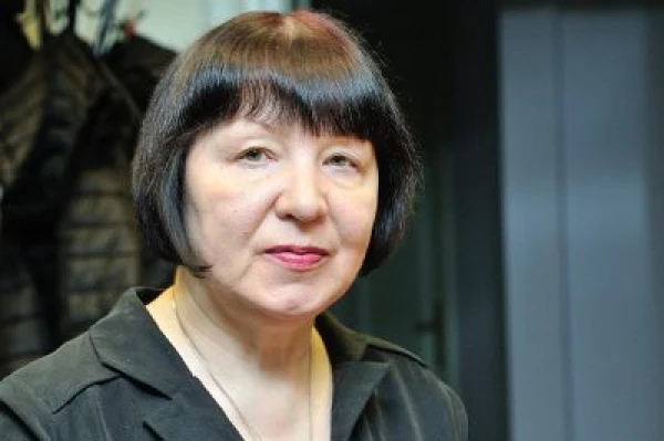 Изображение к статье: Дуб - это дуб, латыш - это латыш. Лиана Ланга настаивает - русский не может быть латышом