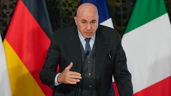 Изображение к статье: Синьор Кросетто бьет тревогу.