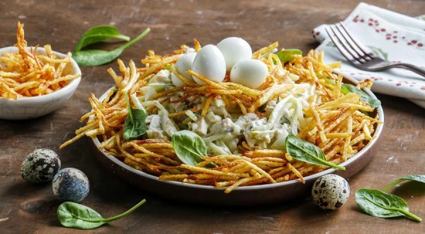 Изображение к статье: Салат «Гнездо глухаря»: интересное название для сытного и вкусного блюда