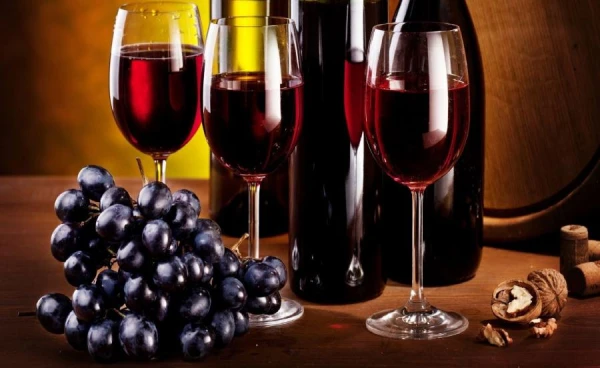 Изображение к статье: Имеет ли виноградный сок те же полезные свойства, что и вино: мнение специалистов