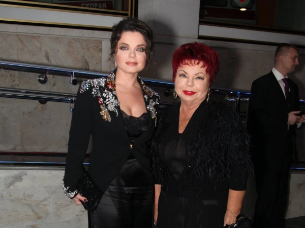 Изображение к статье: Наталья Владимировна с любимой мамой.