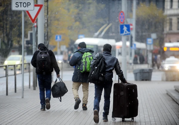 Изображение к статье: Понаехали тут! Сегодня в Латвии стартует борьба с инородцами