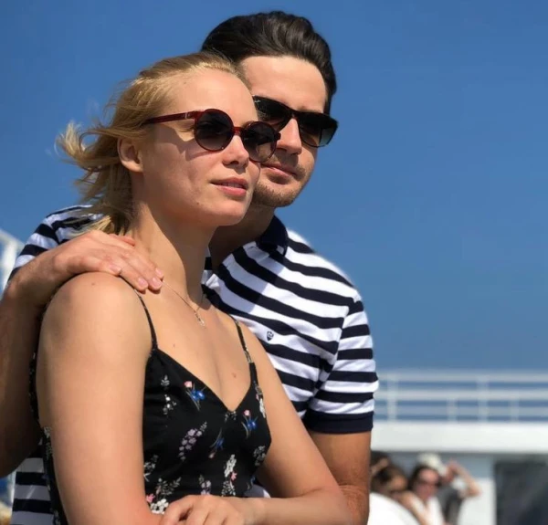 Изображение к статье: Развод звездной пары: Богатырев и Арнтгольц расстаются