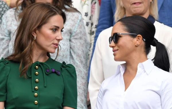 Изображение к статье: Меган Маркл и Кейт Миддлтон отличает отношение к королевской семье.