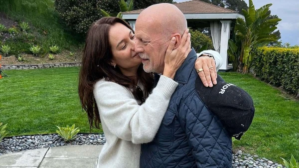 Изображение к статье: Она решила поддерживать мужа до конца.