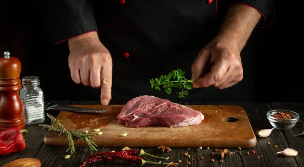 Изображение к статье: Шеф-повара подсказали лучший способ приготовления фарша — получается нежнее, чем обычно