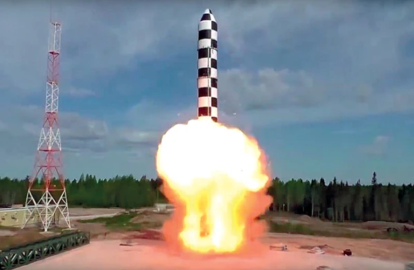 Изображение к статье: Характеристики перспективной ракеты РС-28 в основном засекречены.