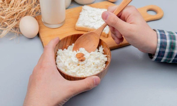 Изображение к статье: Польза и вред творога