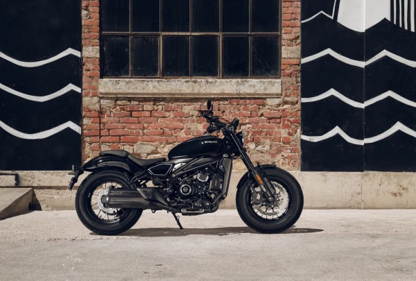 Изображение к статье: Илон Маск рассказал, почему Tesla никогда не будет выпускать мотоциклы