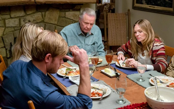 Изображение к статье: После 50 выбирайте себя: с какими родственниками лучше ограничить общение ради спокойствия