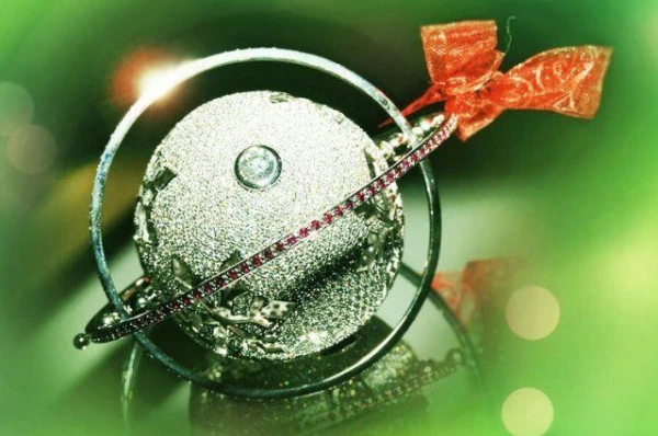 Изображение к статье: Какова стоимость самых дорогих ёлочных игрушек?