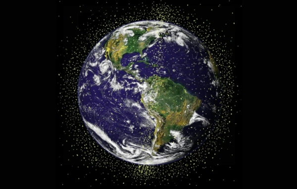 Изображение к статье: Вокруг нашей планеты летает вся таблица Менделеева.