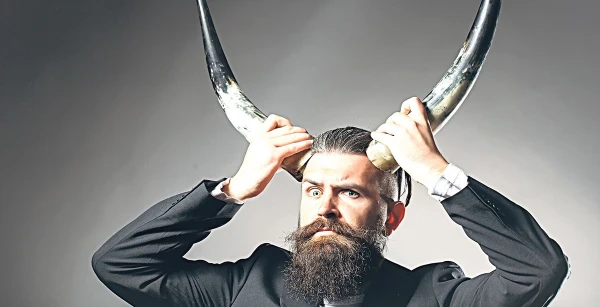 От древних германцев до византийских императоров: как появилось выражение «наставить рога»