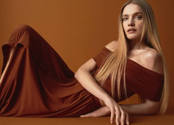 Изображение к статье: В свои года Наташа, мать 5 детей - свежа и хороша.