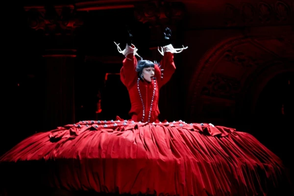 Леди Гага получила собственный арт-объект на пляже в Рио-де-Жанейро