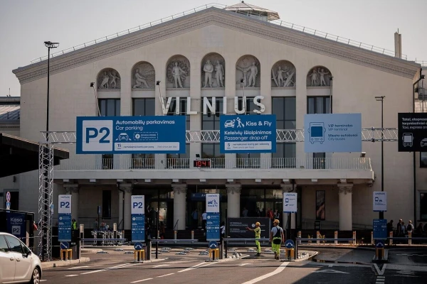 Аэропорт Вильнюса опять закрыт: вместо самолетов летают воздушные шары