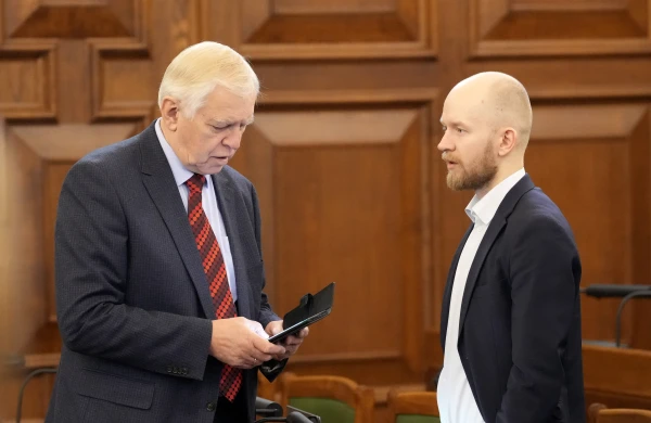 Изображение к статье: Теперь можно и помириться? Возможно, правящие передумали рушить нынешнее правительство