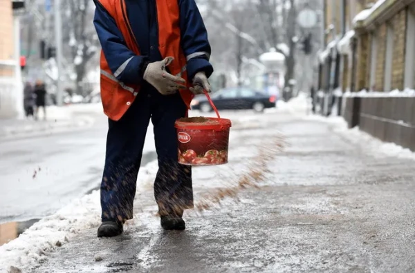 Изображение к статье: Где и как получить бесплатный песок в Риге этой зимой