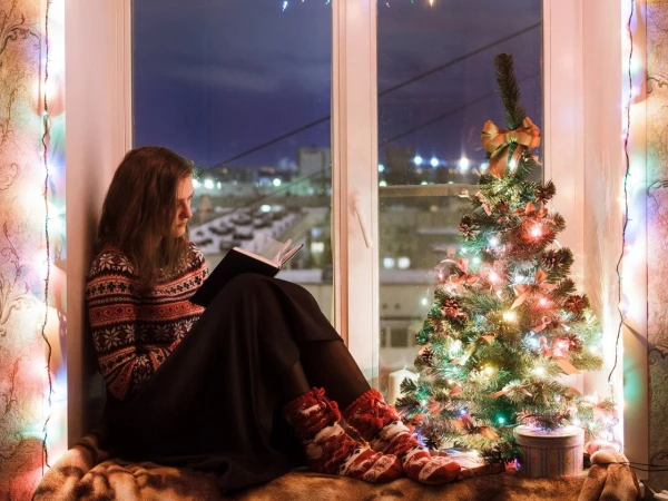 Одна дома на Новый год - не приговор: как провести ночь с пользой и удовольствием