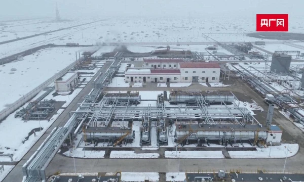 Гигантский НПЗ построен по указаниям Коммунистической Партии.