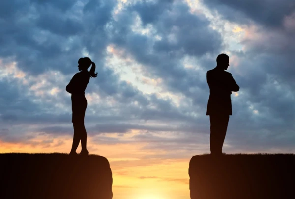 Изображение к статье: Опасные фразы, которые могут разрушить даже самые крепкие отношения