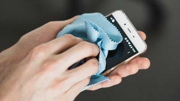 Изображение к статье: Возможен ли взрыв мобильного телефона?