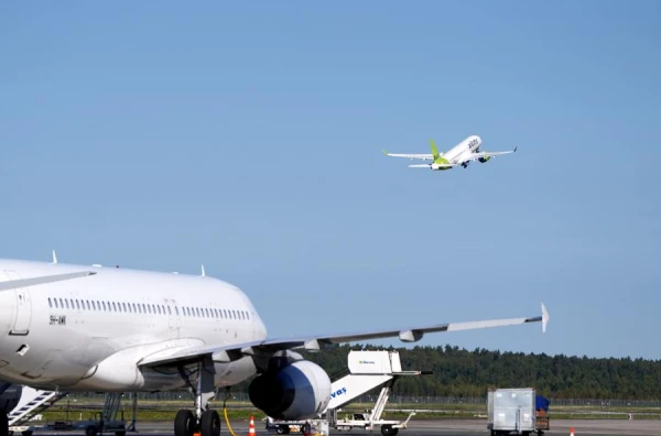 Изображение к статье: Минcообщения предлагает разрешить airBaltic на 18% увеличить затраты на персонал
