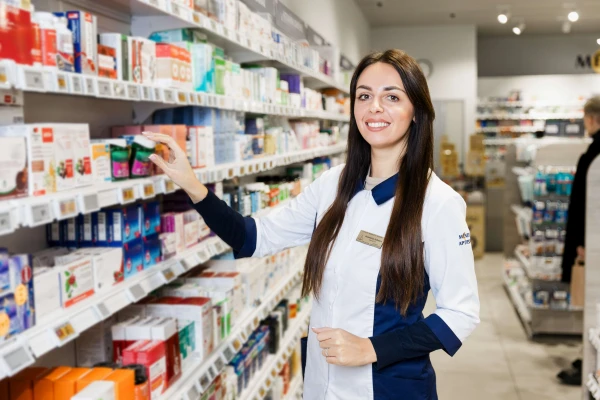 Изображение к статье: Способствуя эффективности и устойчивости, Mēness aptieka первой в Латвии вводит электронные ценники в аптеках
