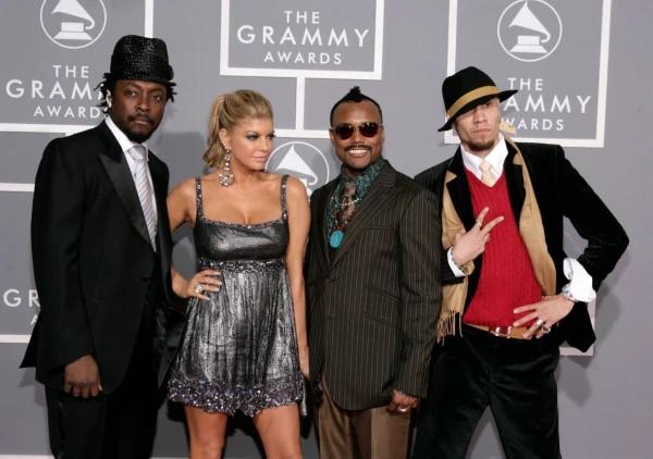 Ферги встретилась с участниками Black Eyed Peas впервые за 15 лет
