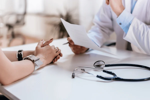 Изображение к статье: 5 тревожных симптомов, при которых нельзя откладывать визит к врачу