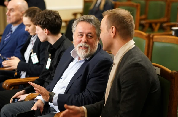 Документалисту Манскому за особые заслуги перед Латвией дали гражданство