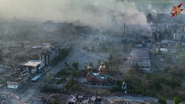 Город практически стерт с лица земли.