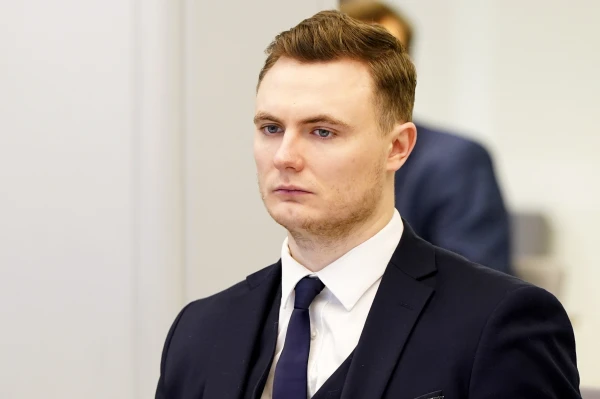 В нацблоке обострение: хотят запретить подавать объявления на украинском и русском языке