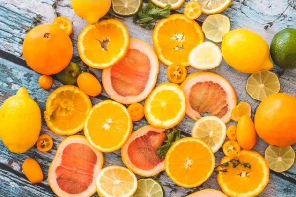 Поднимут настроение и иммунитет. Названы фрукты, где больше витаминов зимой