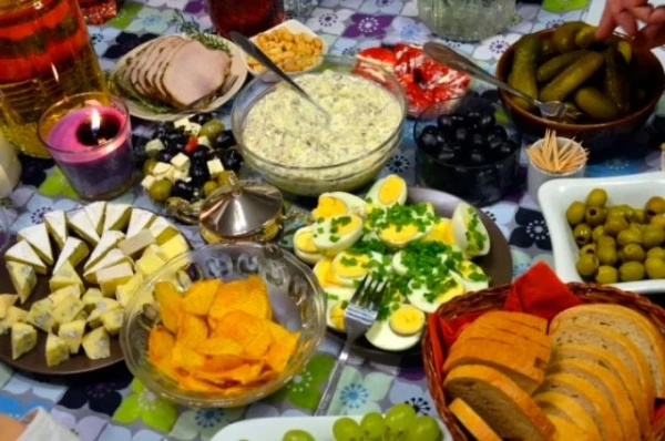 По науке. Ученые подсчитали, сколько кило вы наберете за праздники