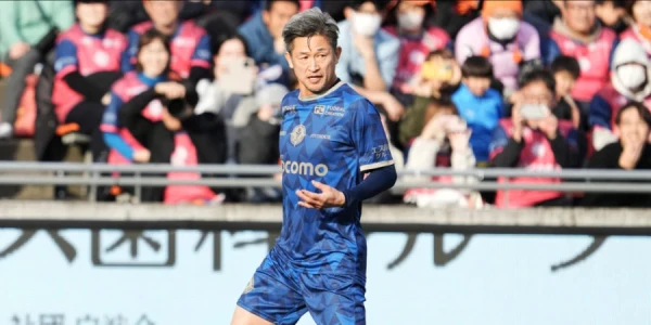 58 не предел. Самый старый профессиональный футболист объявил о продолжении карьеры