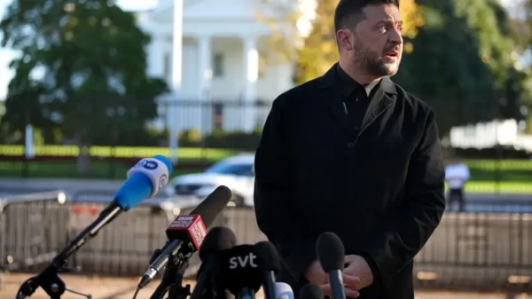 Изображение к статье: В Вашингтон лучше приезжать в более официальном виде.