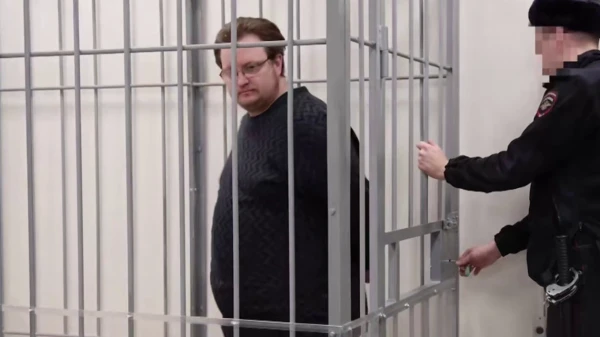 Изображение к статье: Так закончилась карьера блестящего загранработника.