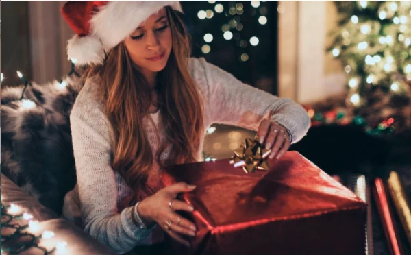 Изображение к статье: Составлен топ худших подарков на Новый год