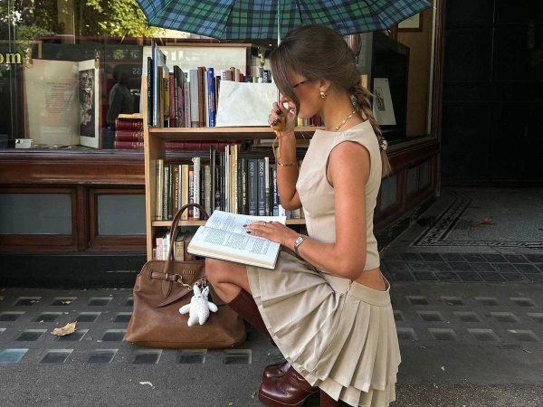 Изображение к статье: Между главными героями обязательно должна быть прописана горячая любовная линия.